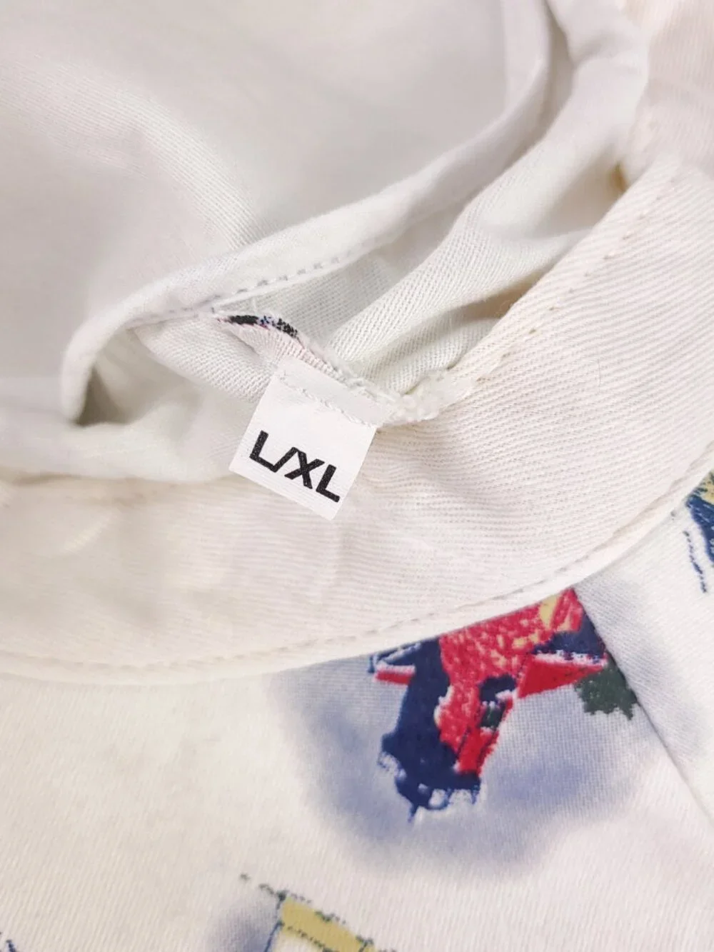 Lighthouse Novelty Print Bucket Hat - Picture 6 of 8
